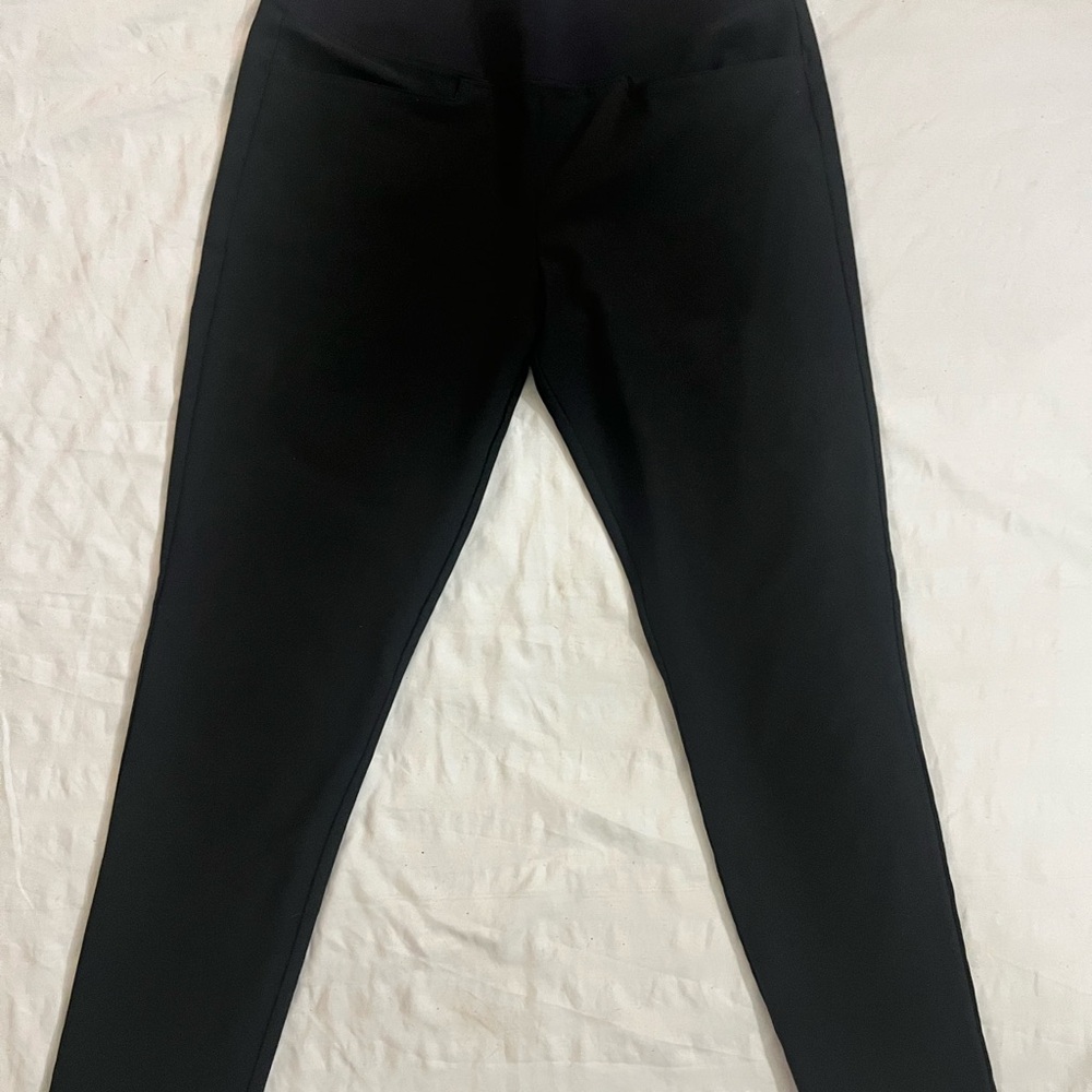 Women’s Puma black power shape pants. Size X-Small